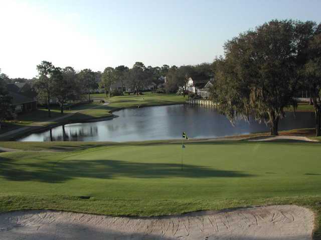 Tee Up and Enjoy a Game of Golf When You Stay at Our Hotel in Jacksonville, FL