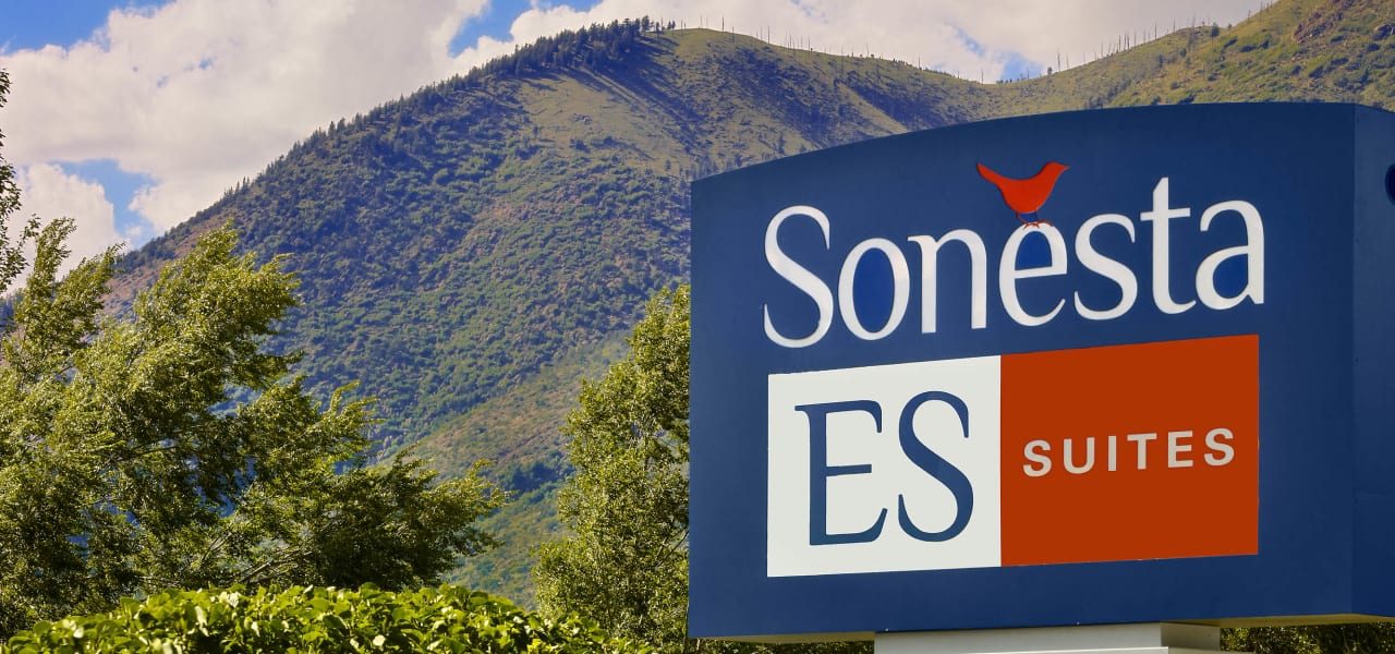 Plan an Arizona Road Trip with Sonesta Travel Pass Points
